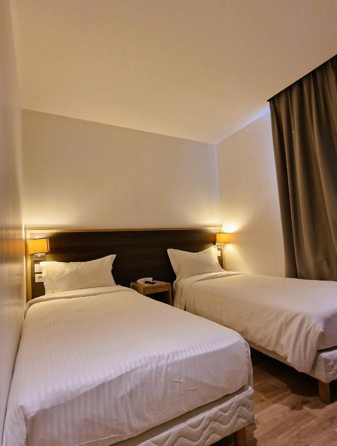 Hotel Mary'S - Caen Centre Gare Sncf Экстерьер фото